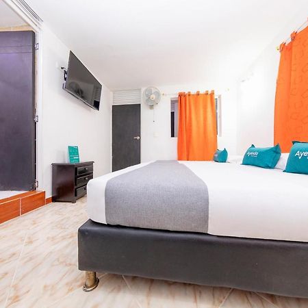 Ayenda Florida Nueva Hotel Medellín Buitenkant foto