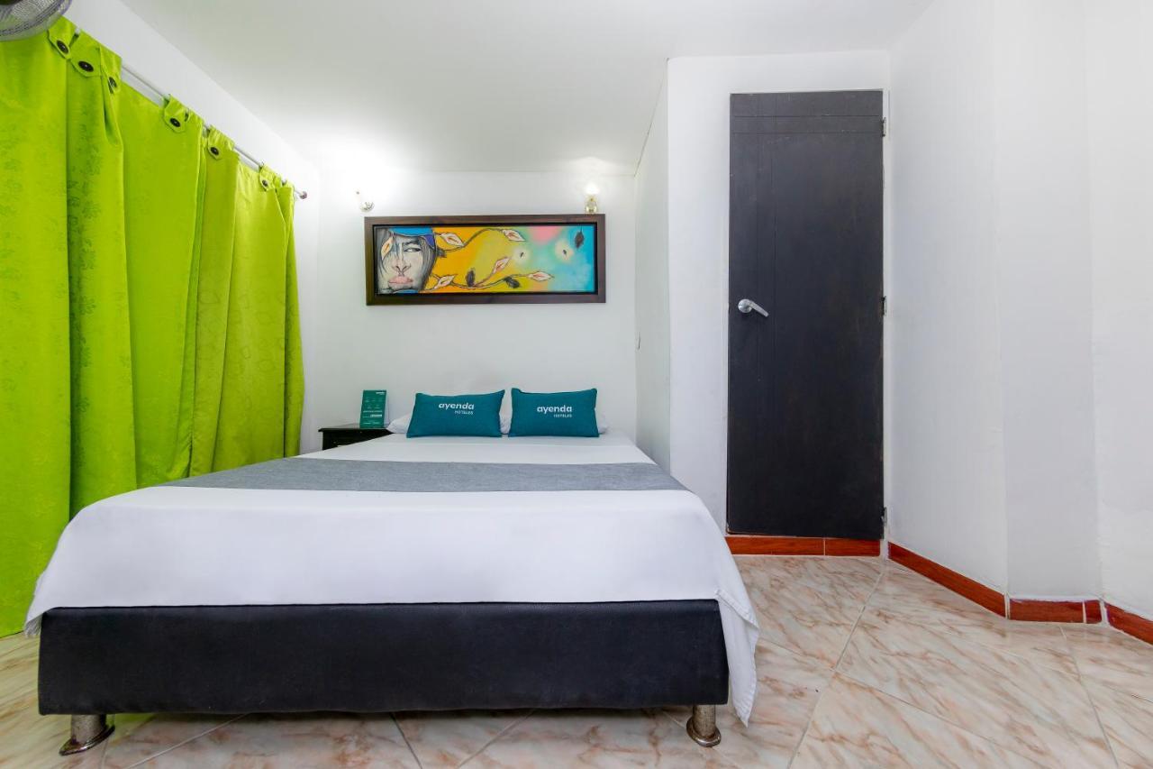Ayenda Florida Nueva Hotel Medellín Buitenkant foto