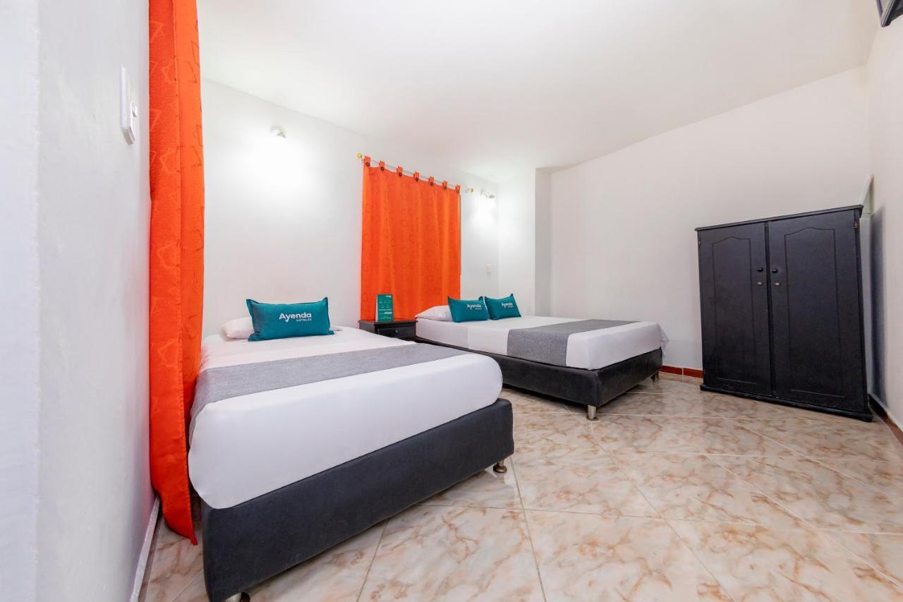 Ayenda Florida Nueva Hotel Medellín Buitenkant foto